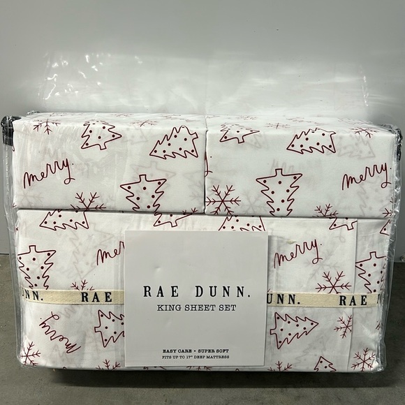 NEW Rae Dunn Merry king Sheet Set 4 Pc Set Christmas Tree Bed Sheets Red White